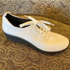 Arcopedico - Net 3 White (NEW W/ BOX)